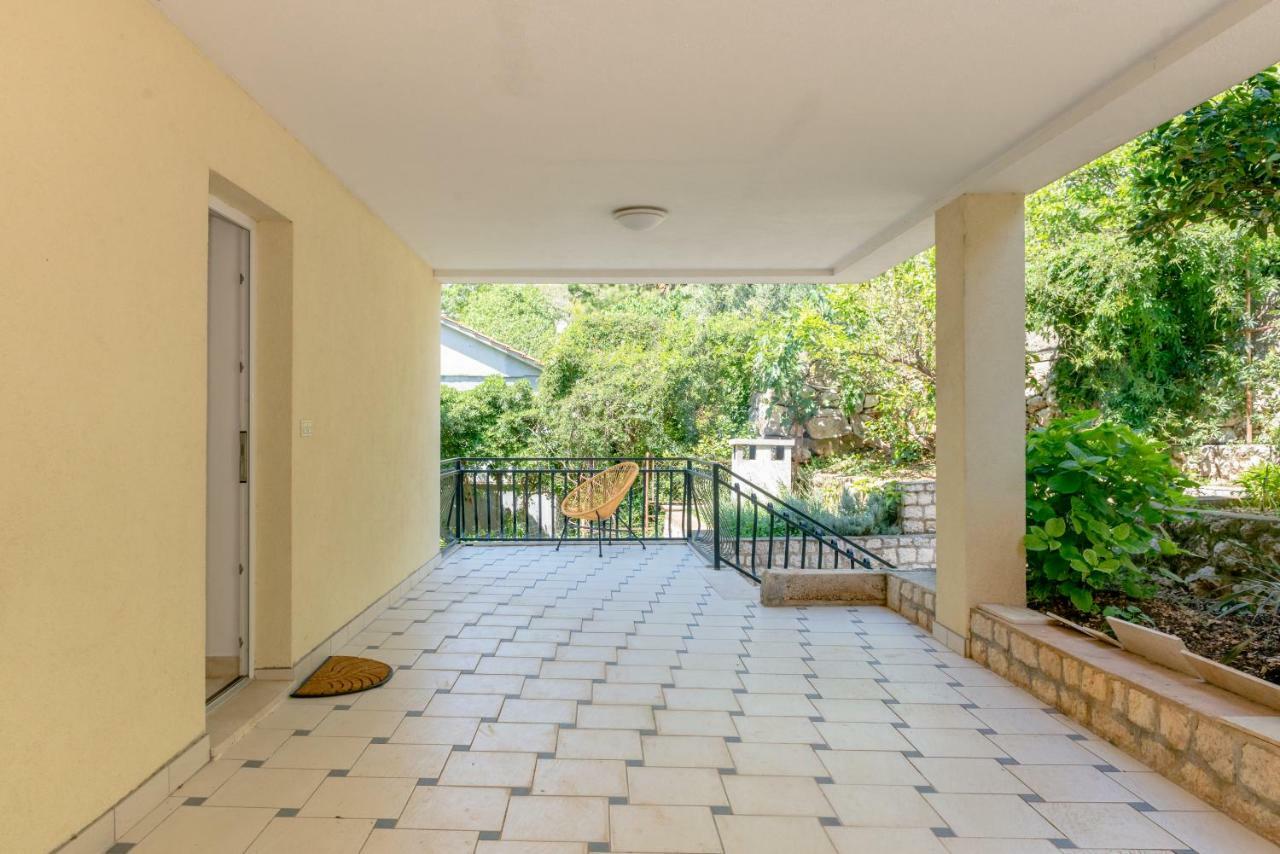 Apartmani Mirta Omiš Extérieur photo