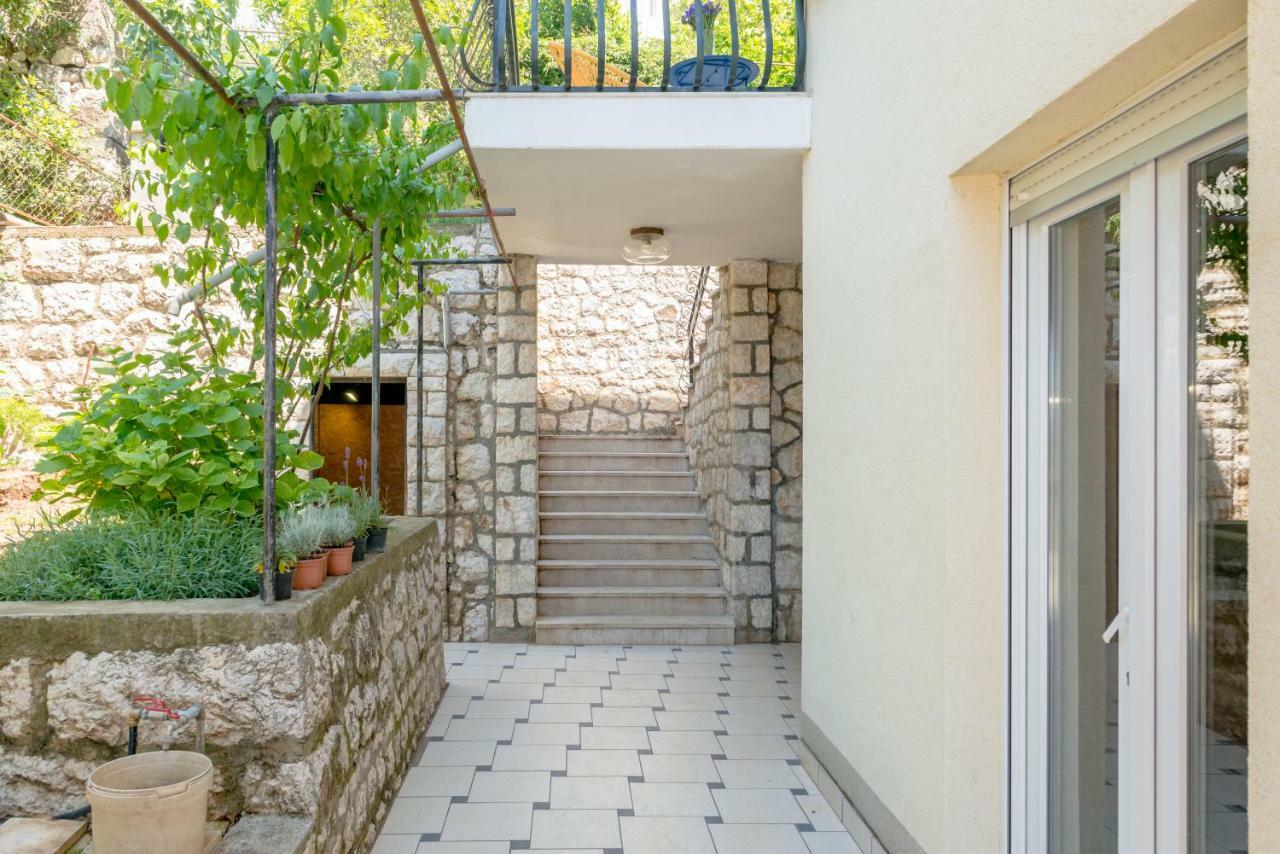 Apartmani Mirta Omiš Extérieur photo